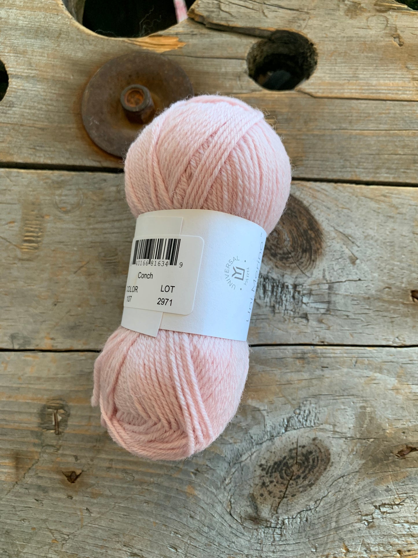 LIQUIDATION - Uni merino mini - Universal Yarn