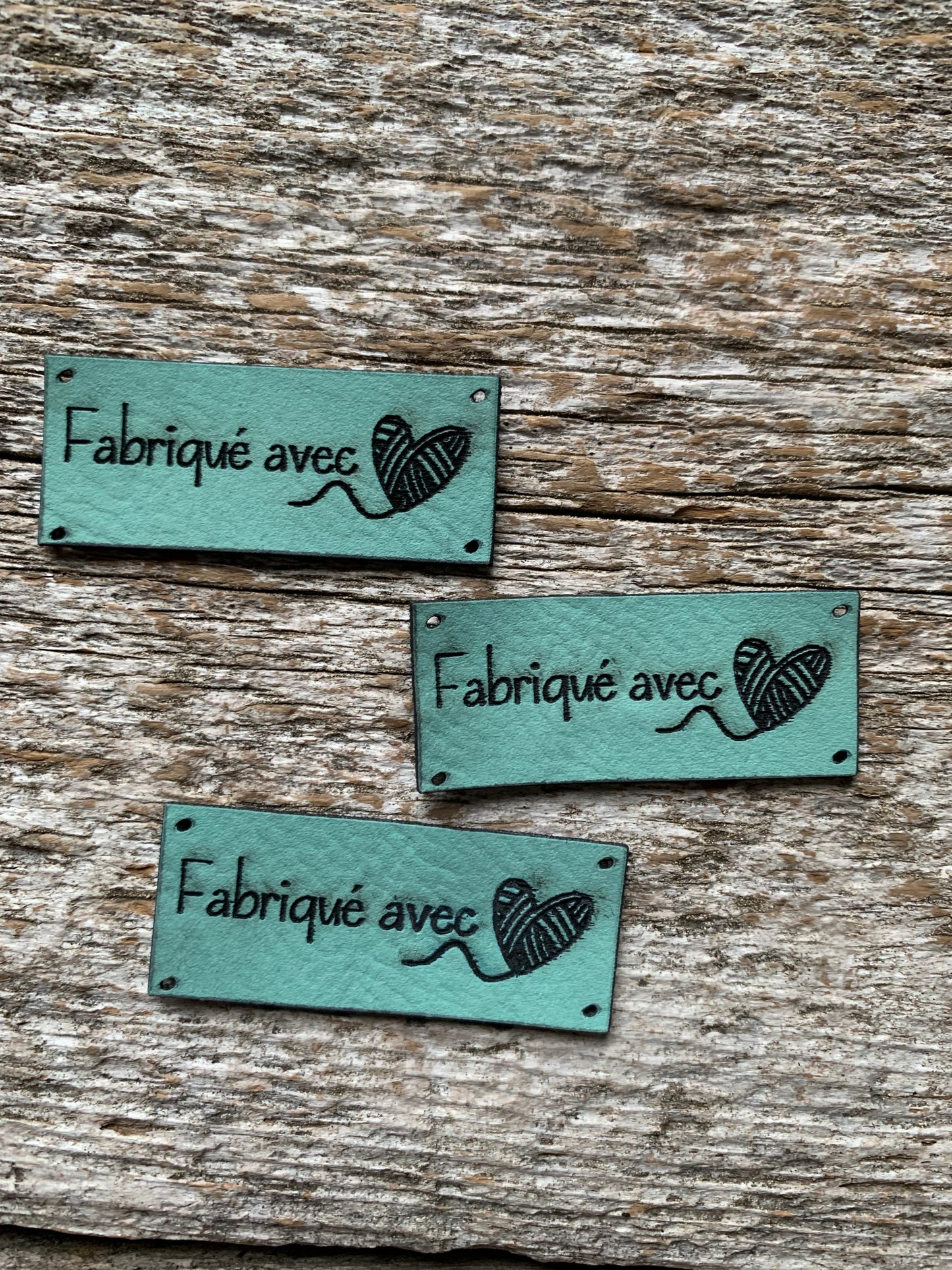 Étiquettes à projet de cuir - Fabriqué avec (Coeur balle de laine)
