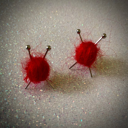 Boucles d’oreilles Balles de laine rouges