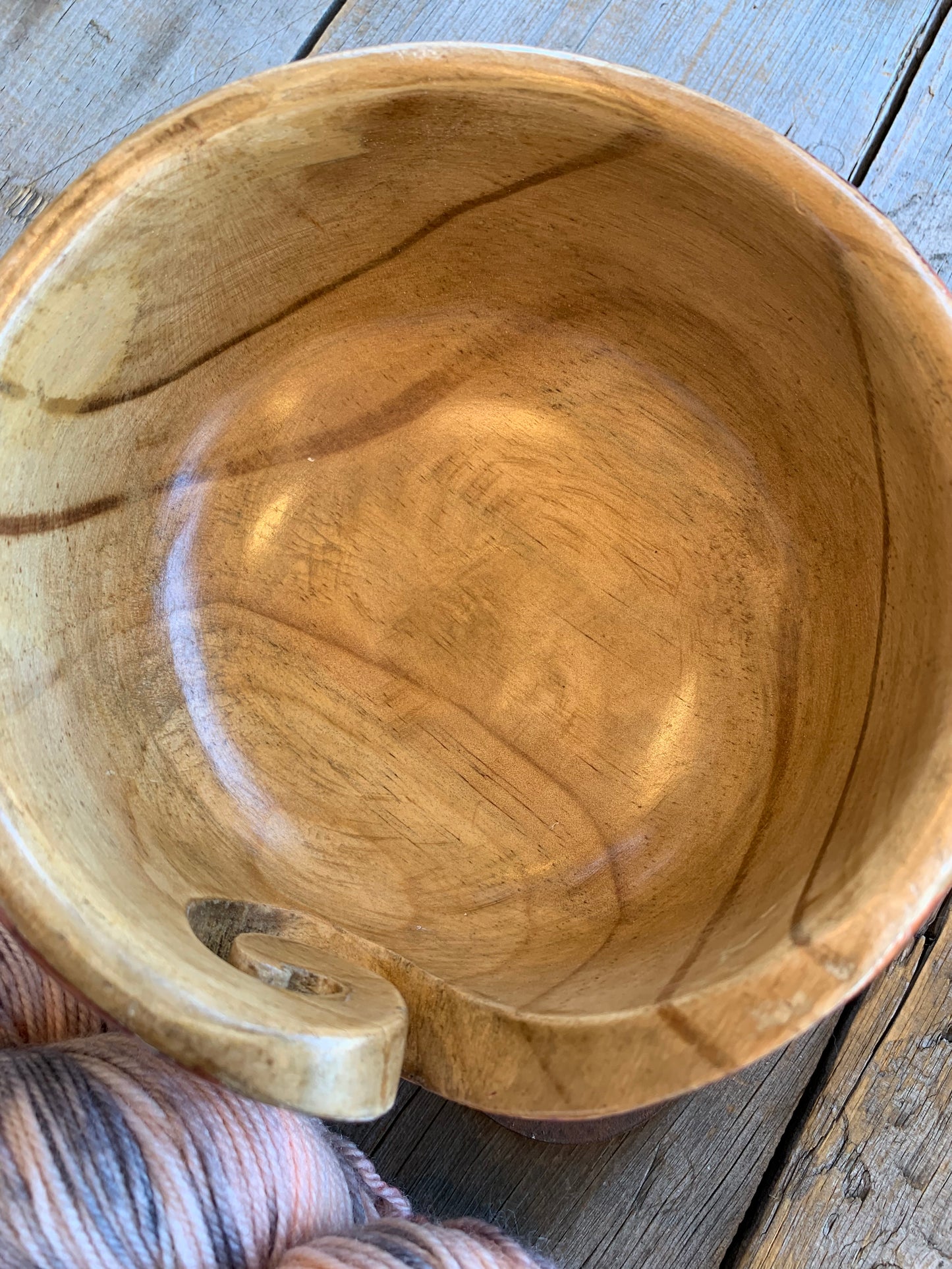 Bols à laine en bois de Pin / Pine Wood yarn bowl