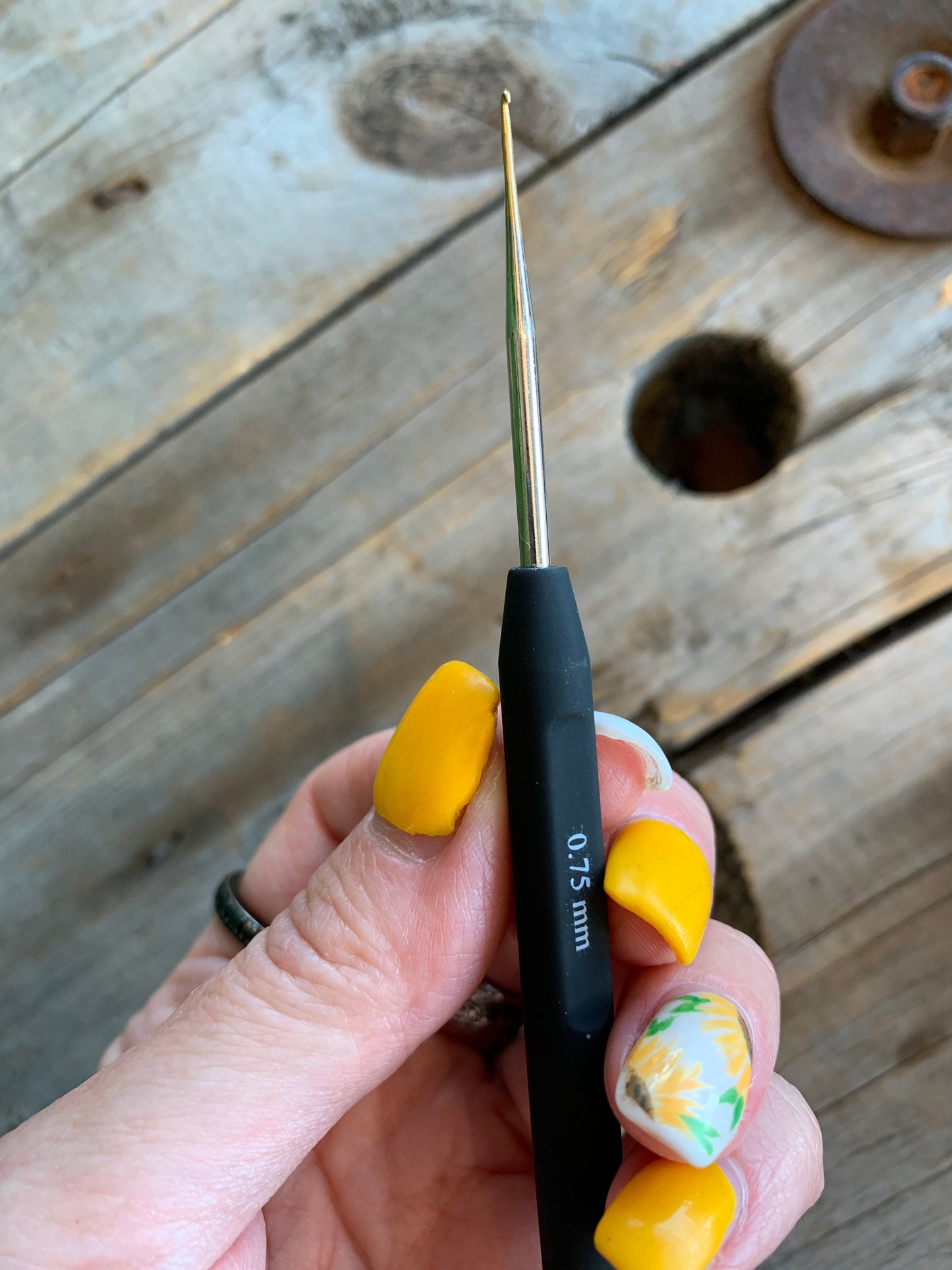 Knitter’s Pride - crochets 0.75mm