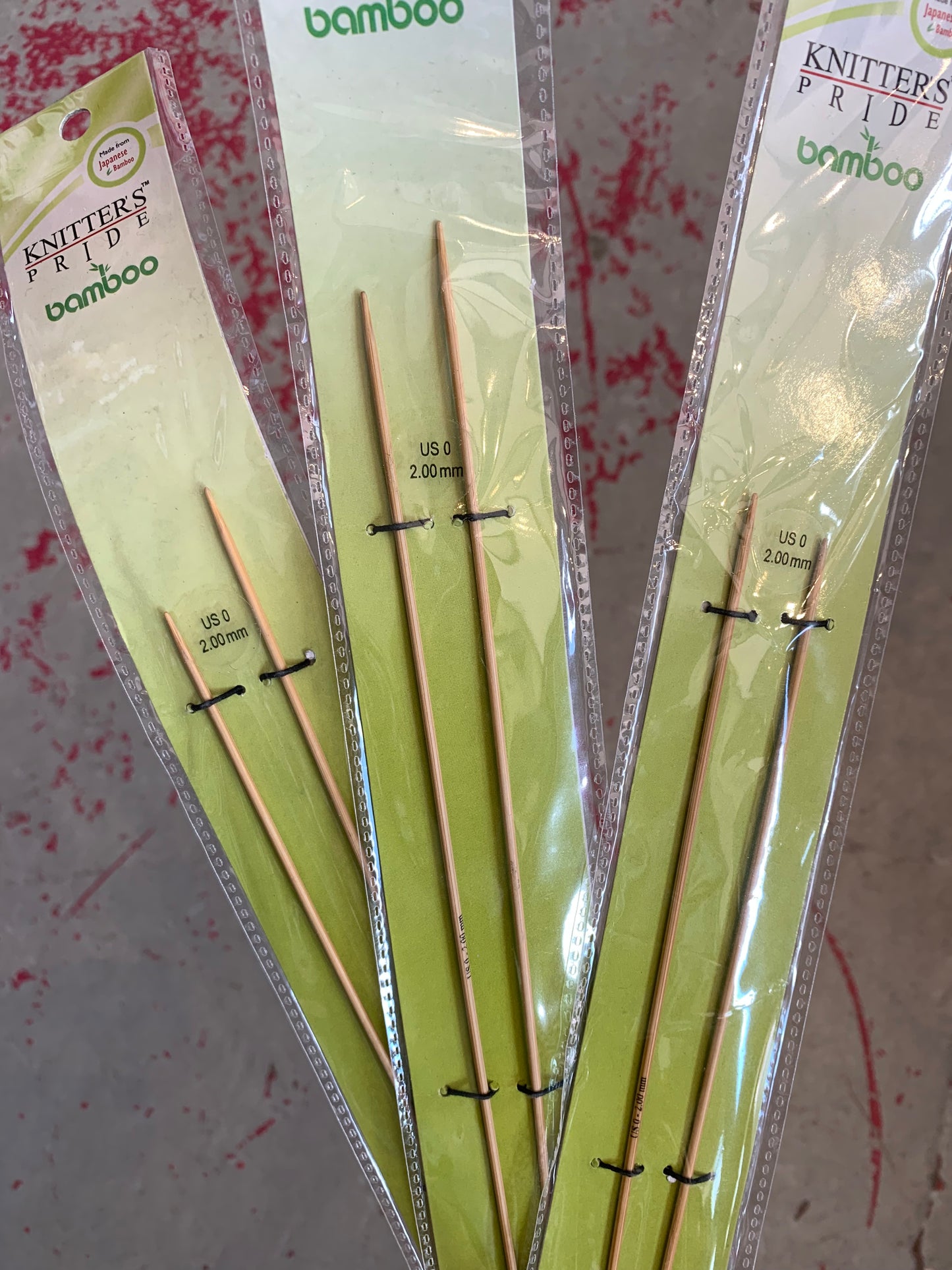 đVENTE DE DEMENAGEMENT đ Knitter's Pride aiguilles droites en bambou 10'' - 2mm