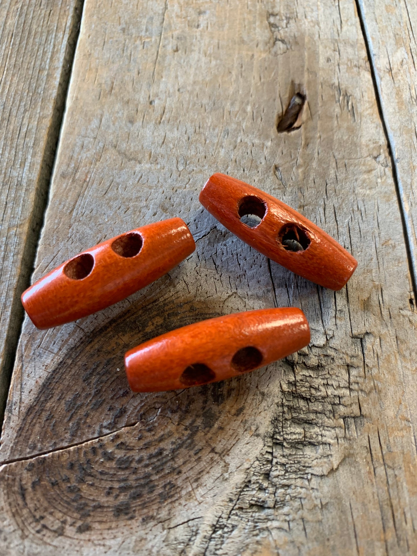 Bouton de bois cabillot / toggle wood button - 3 cm