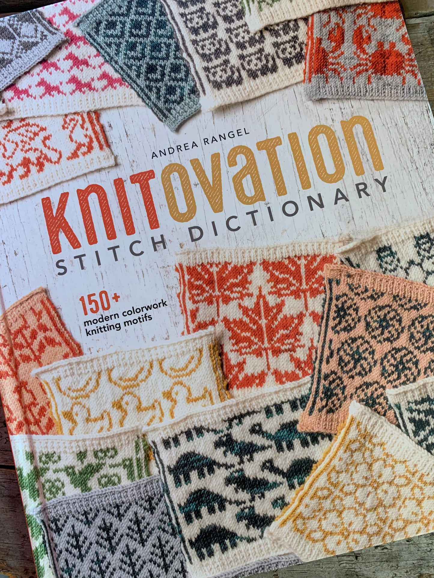 KnitOvation Stitch Dictionary en ANGLAIS