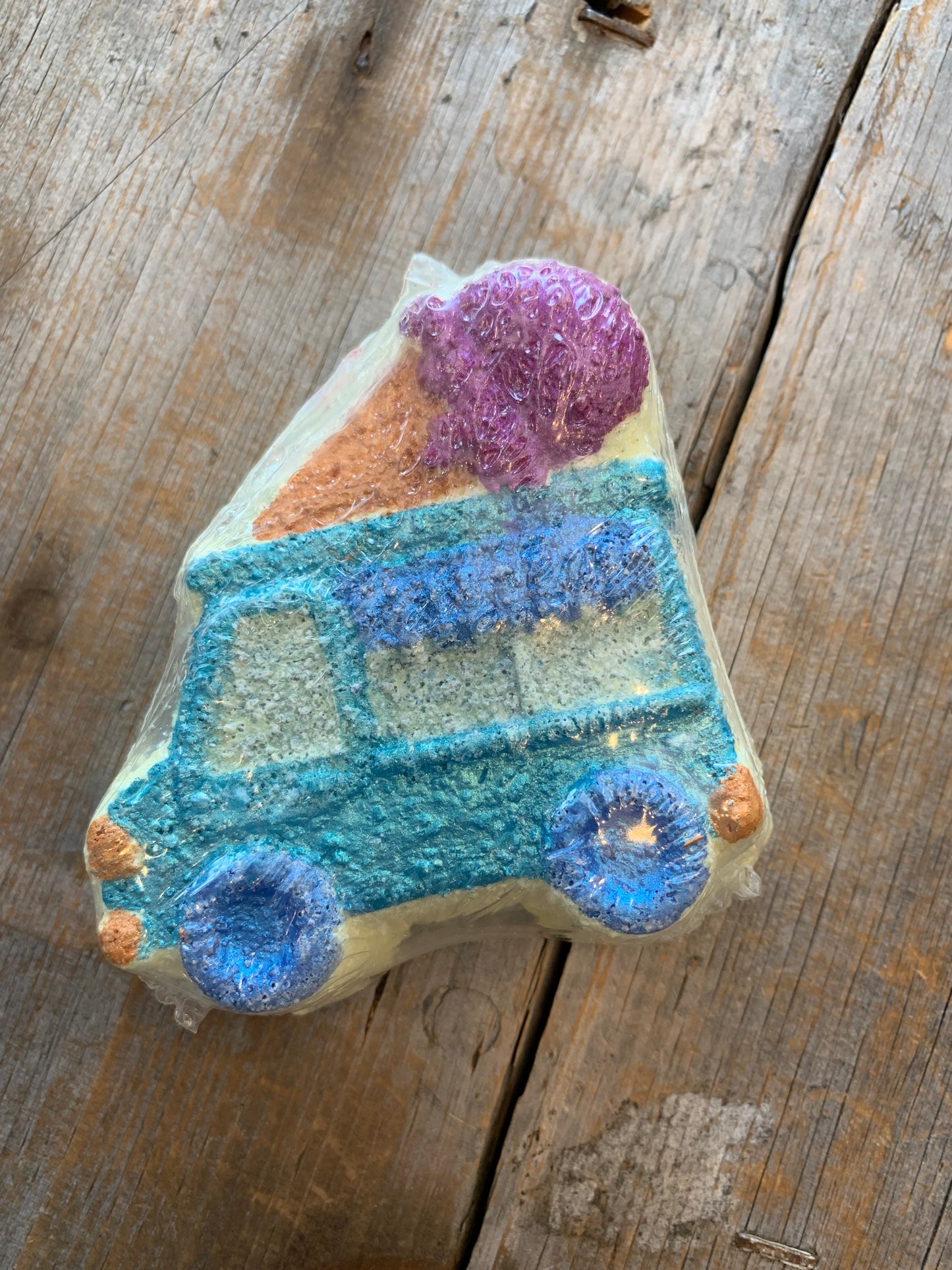 Bombe de bain Camion de crème glacée par La Pièce Unique - Élya