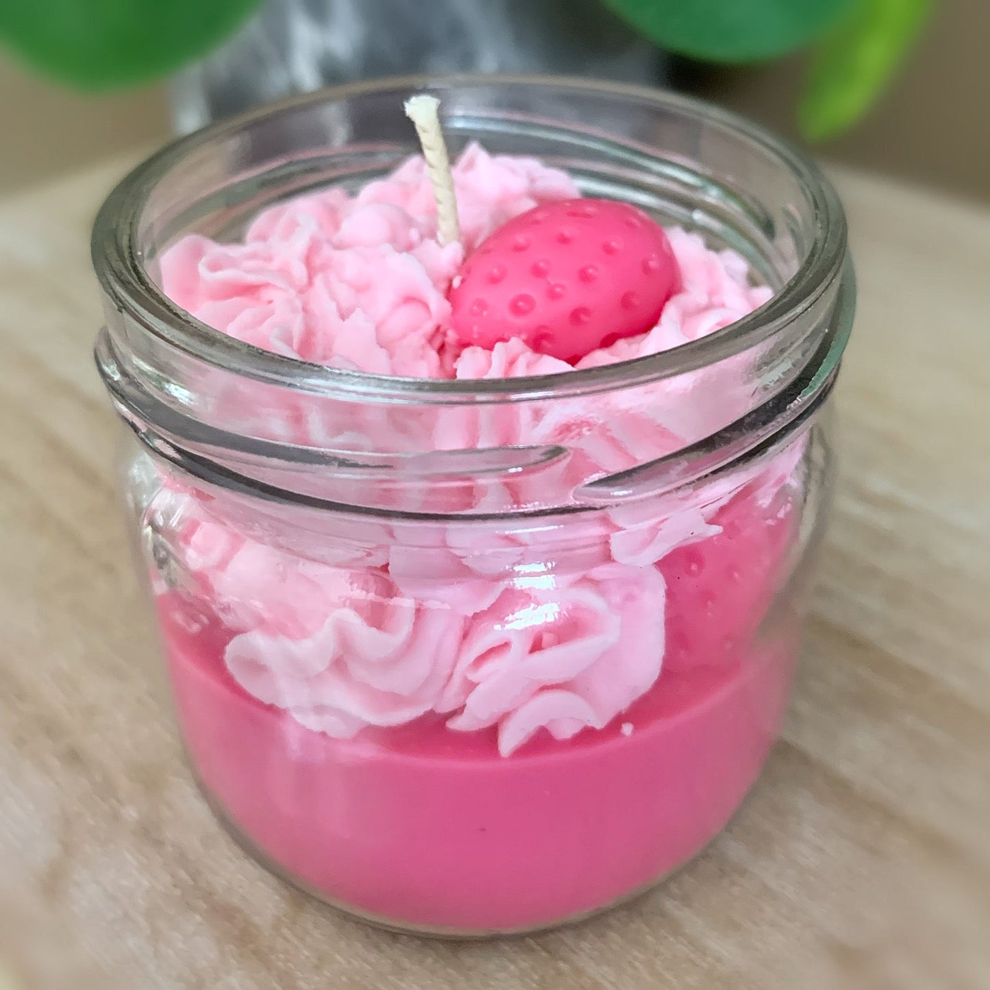 P’tite Fraise - Bougies de soya & cires à brûleur - Formats variés