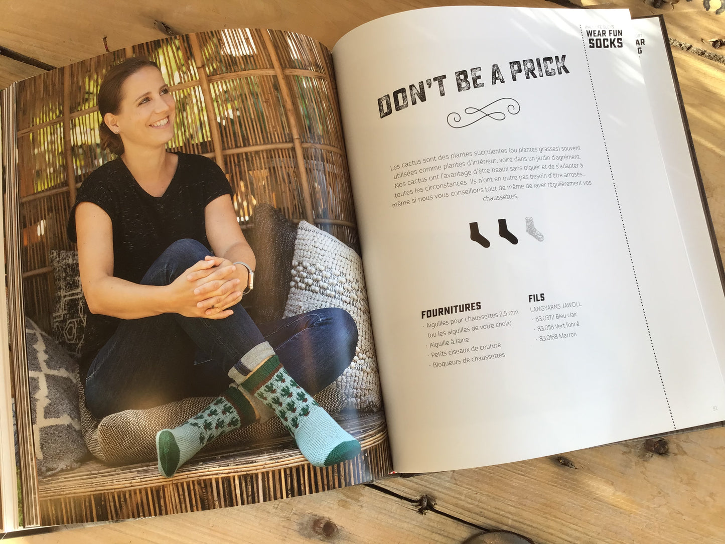 Livre FRANÇAIS - Tricoter des chaussettes, c’est super chouette!