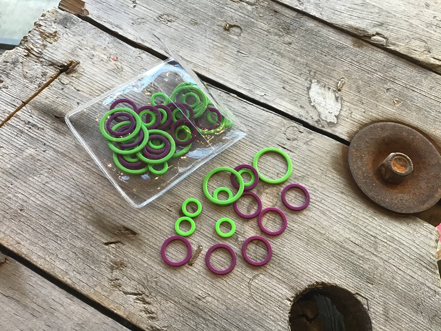 Anneaux marqueurs de mailles / Ring stitch markers