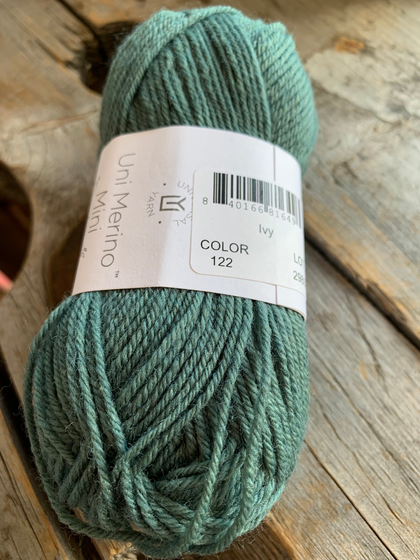 Uni merino mini - Universal Yarn