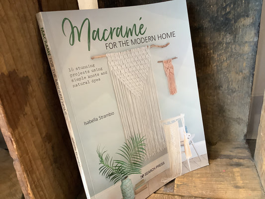 Macramé for the modern home (en anglais)