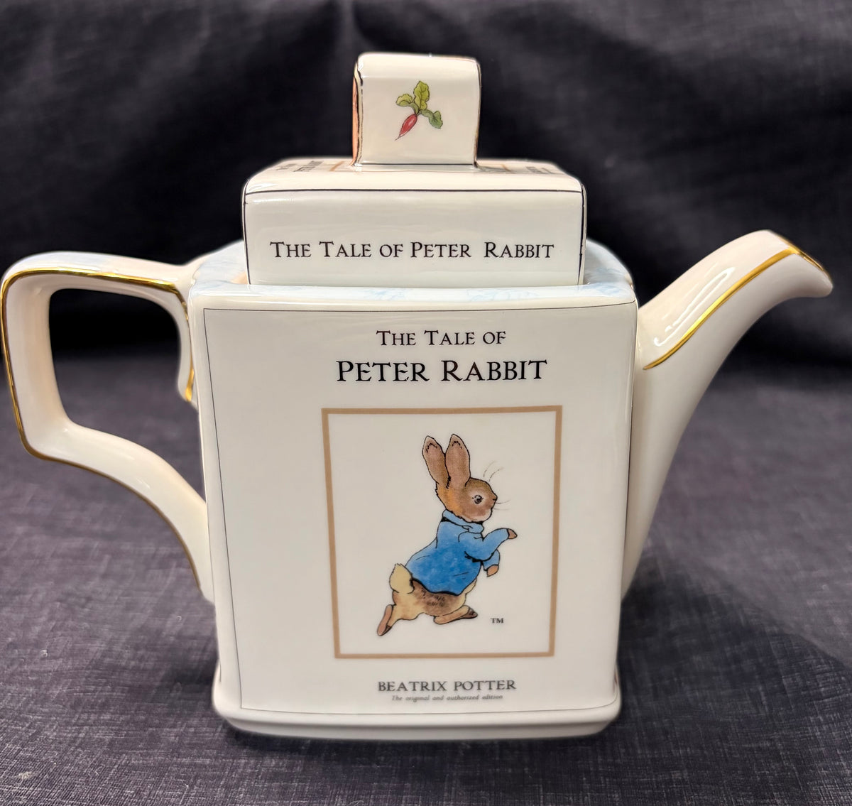 Théière vintage Peter Rabbit Beatrix Potter – James Sadler 2004 – Théière livre – The Tale of Peter Rabbit – avec dorure