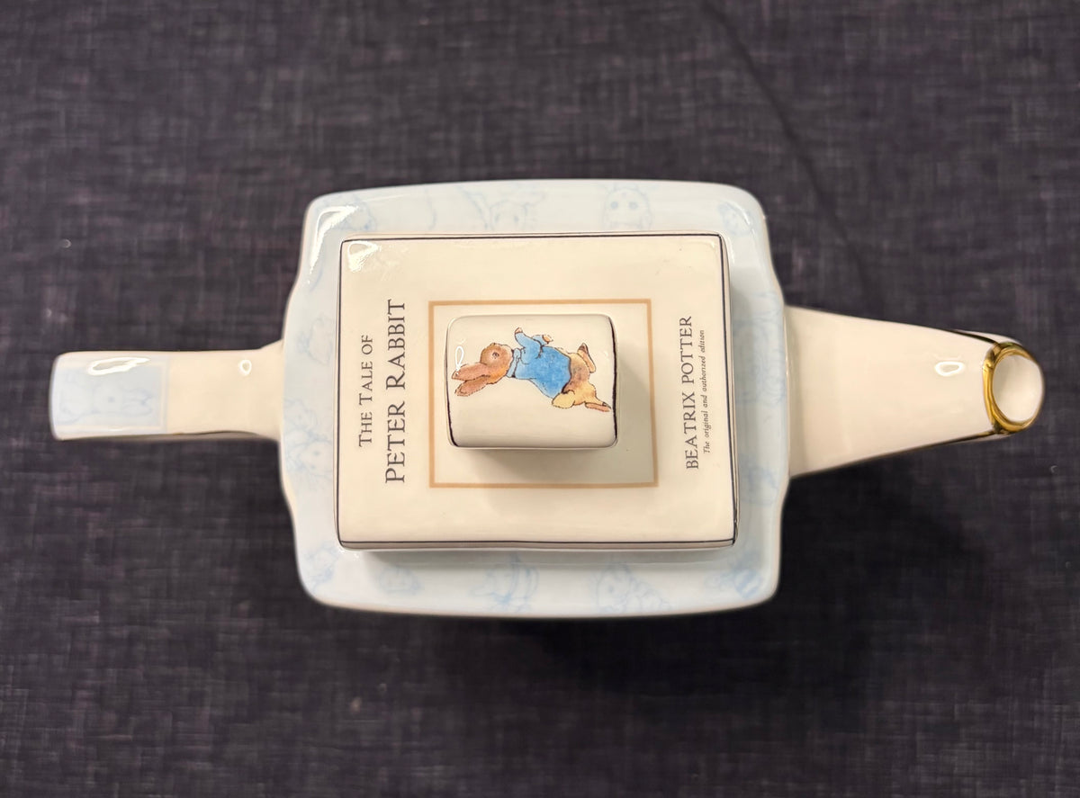 Théière vintage Peter Rabbit Beatrix Potter – James Sadler 2004 – Théière livre – The Tale of Peter Rabbit – avec dorure
