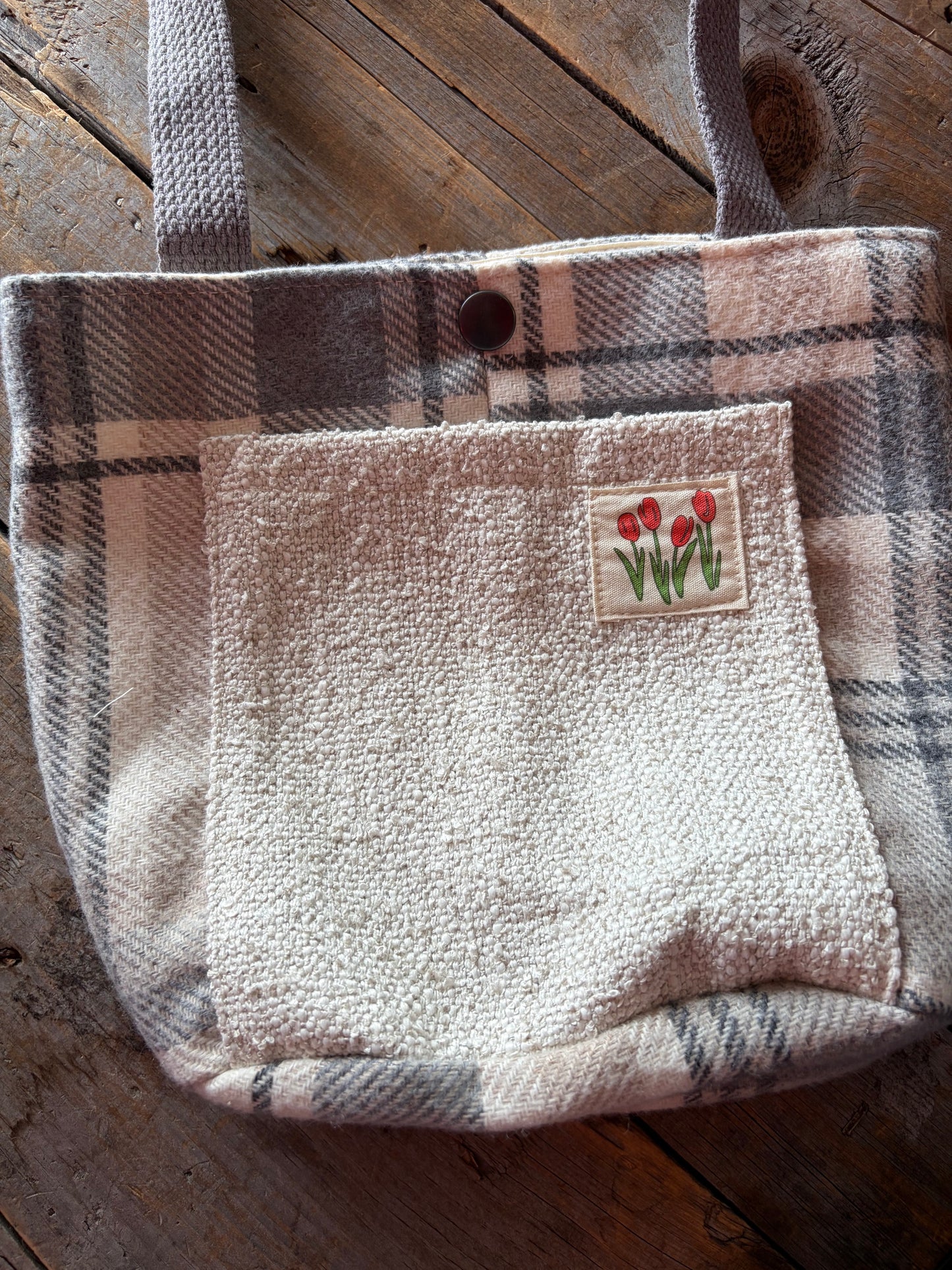 Sac à projet par Simone Gagné - Gris Étiquette Tulipes