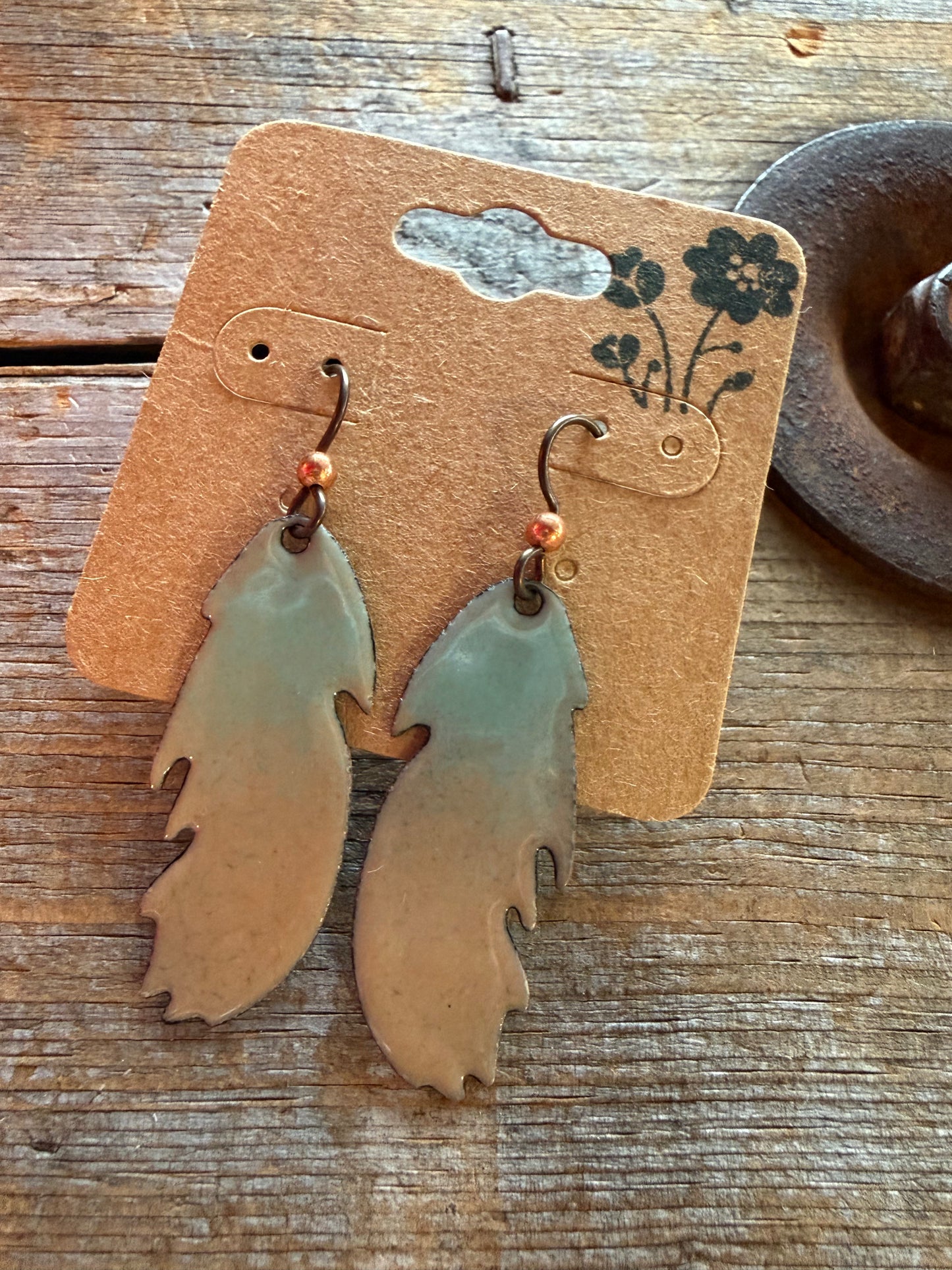 Boucles d’oreilles en émail sur cuivre par Nathalie Ampleman