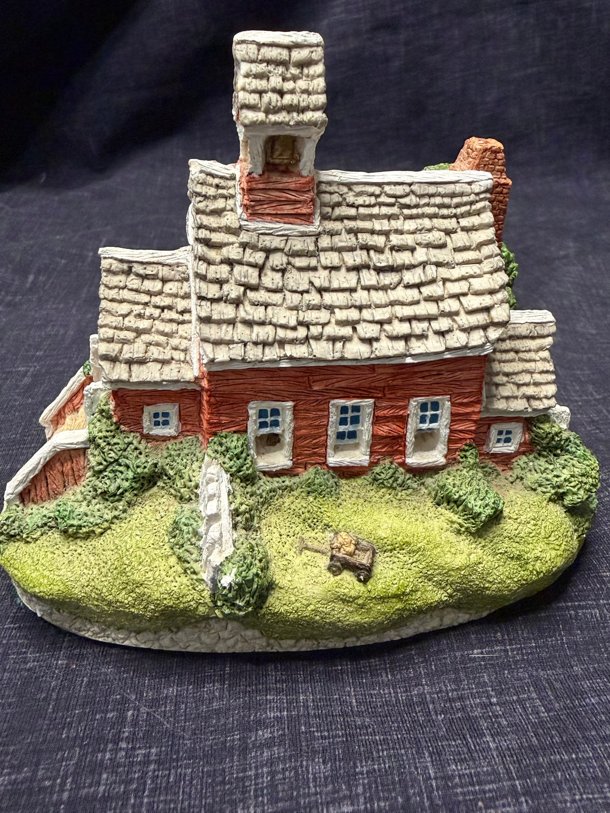 Cherry Hill School - Maison miniature par Maurice Wideman - 1988