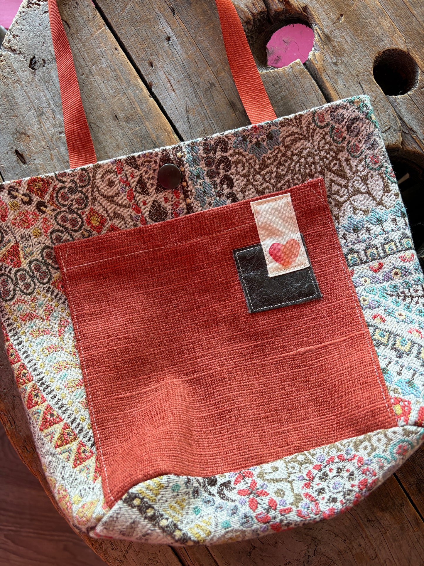 Sac à projet par Simone Gagné - Orange brulé Étiquette Coeur + cuirette