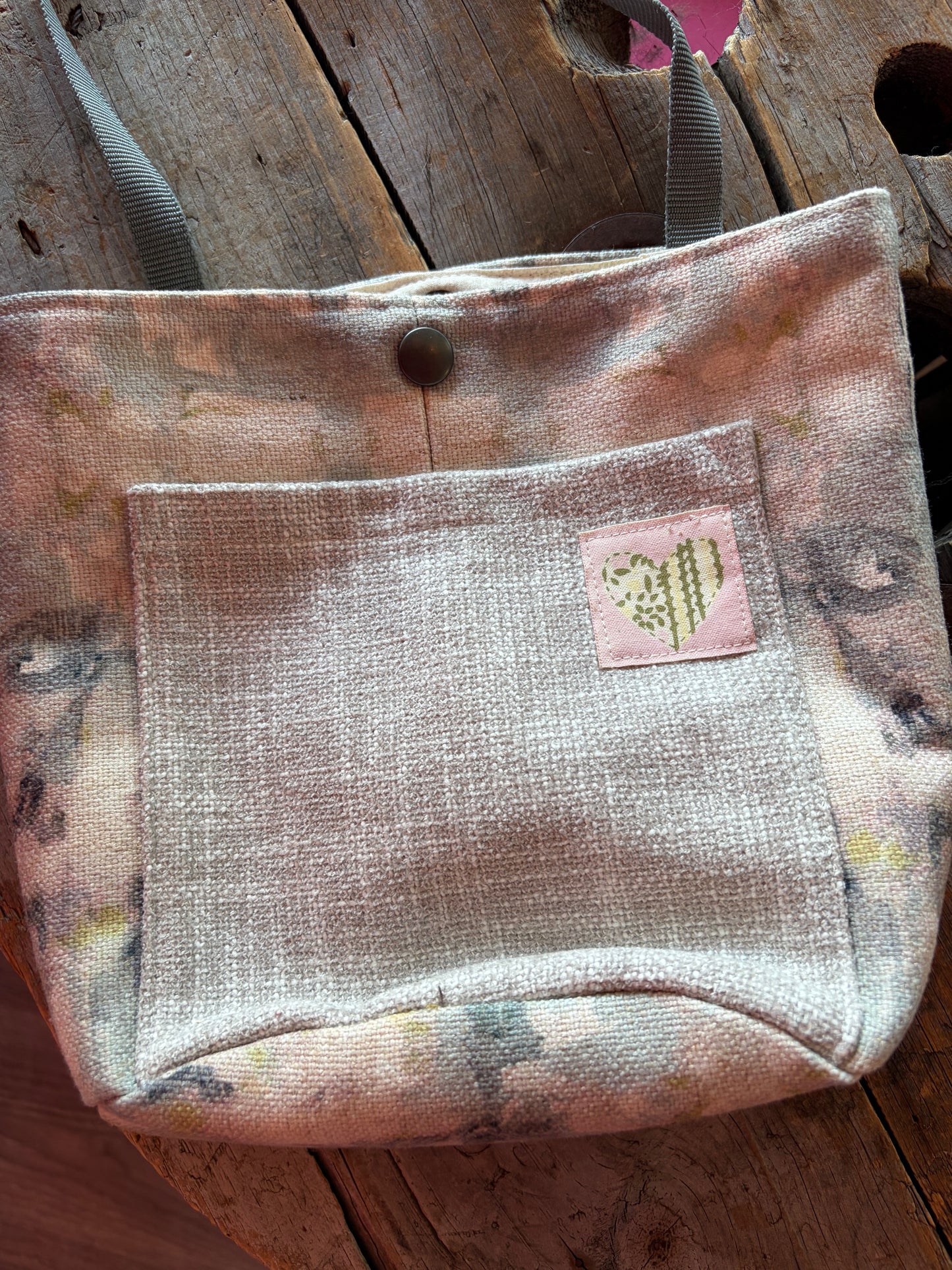 Sac à projet par Simone Gagné - vert - Gris Étiquette Coeur