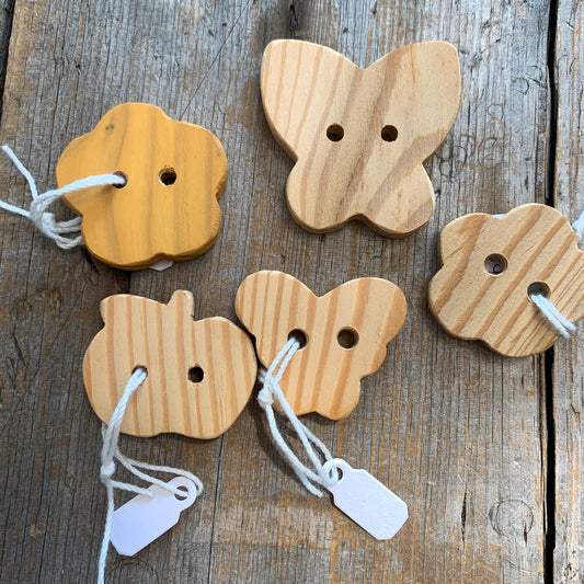 LIQUIDATION - Boutons de bois faits à la main / hand made Wood Buttons