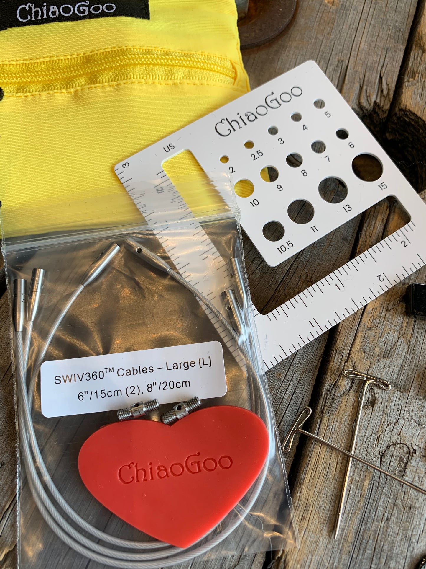 ChiaoGoo Twist Shorties 5.5 à 8mm /  Ensemble d'aiguilles circulaires interchangeables courtes en Stainless / Stainless interchangeable short circular needle kit