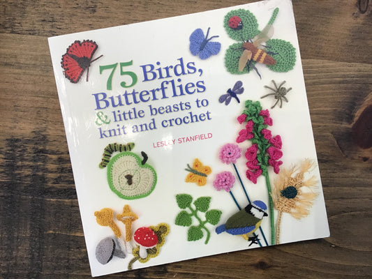 75 birds, butterflies & little beats to knit and crochet - Livre en anglais
